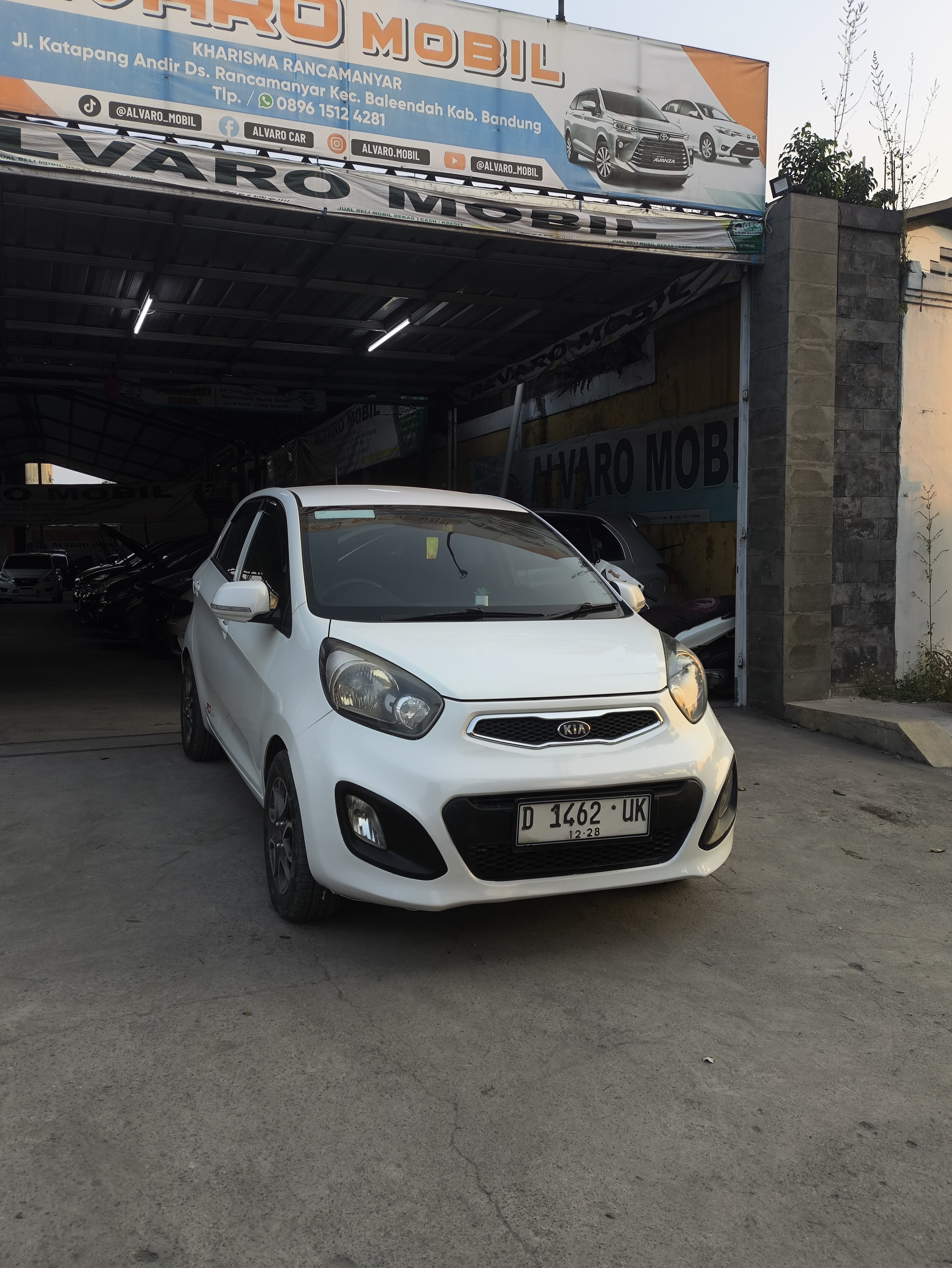 Galeri Mobil