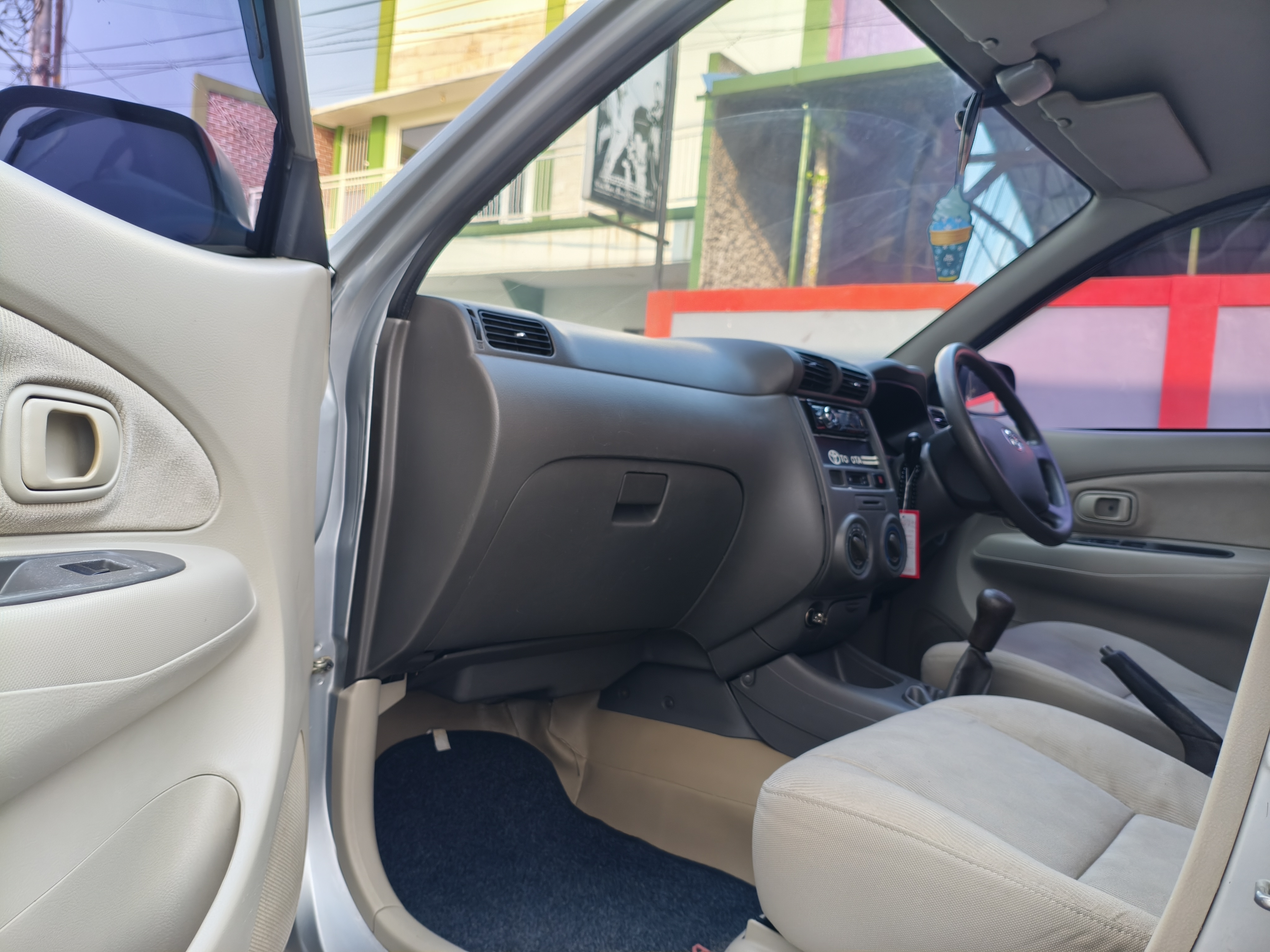 Galeri Mobil