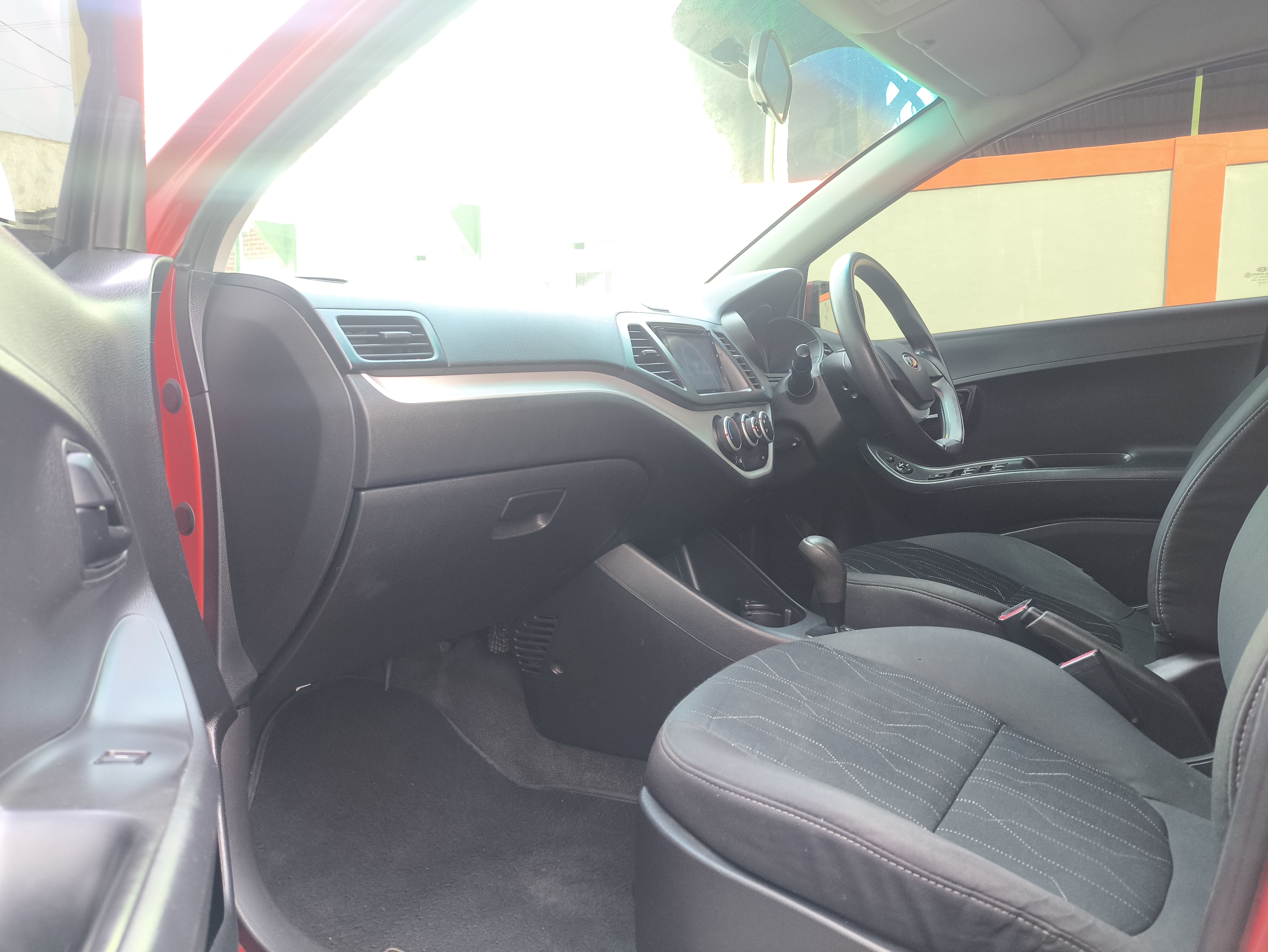 Galeri Mobil