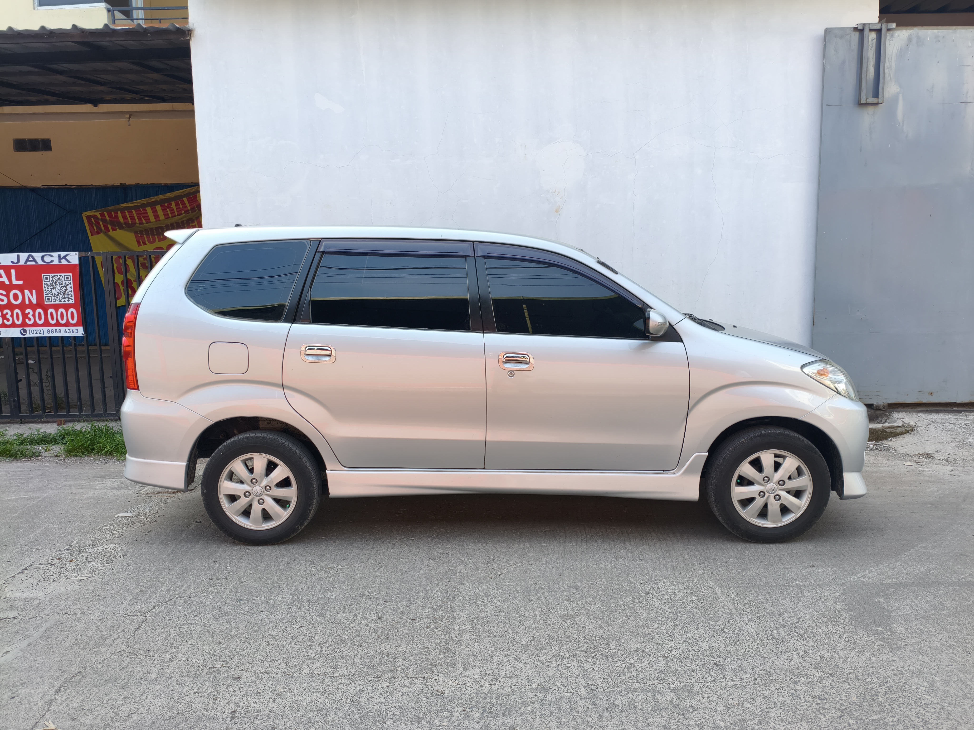 Galeri Mobil