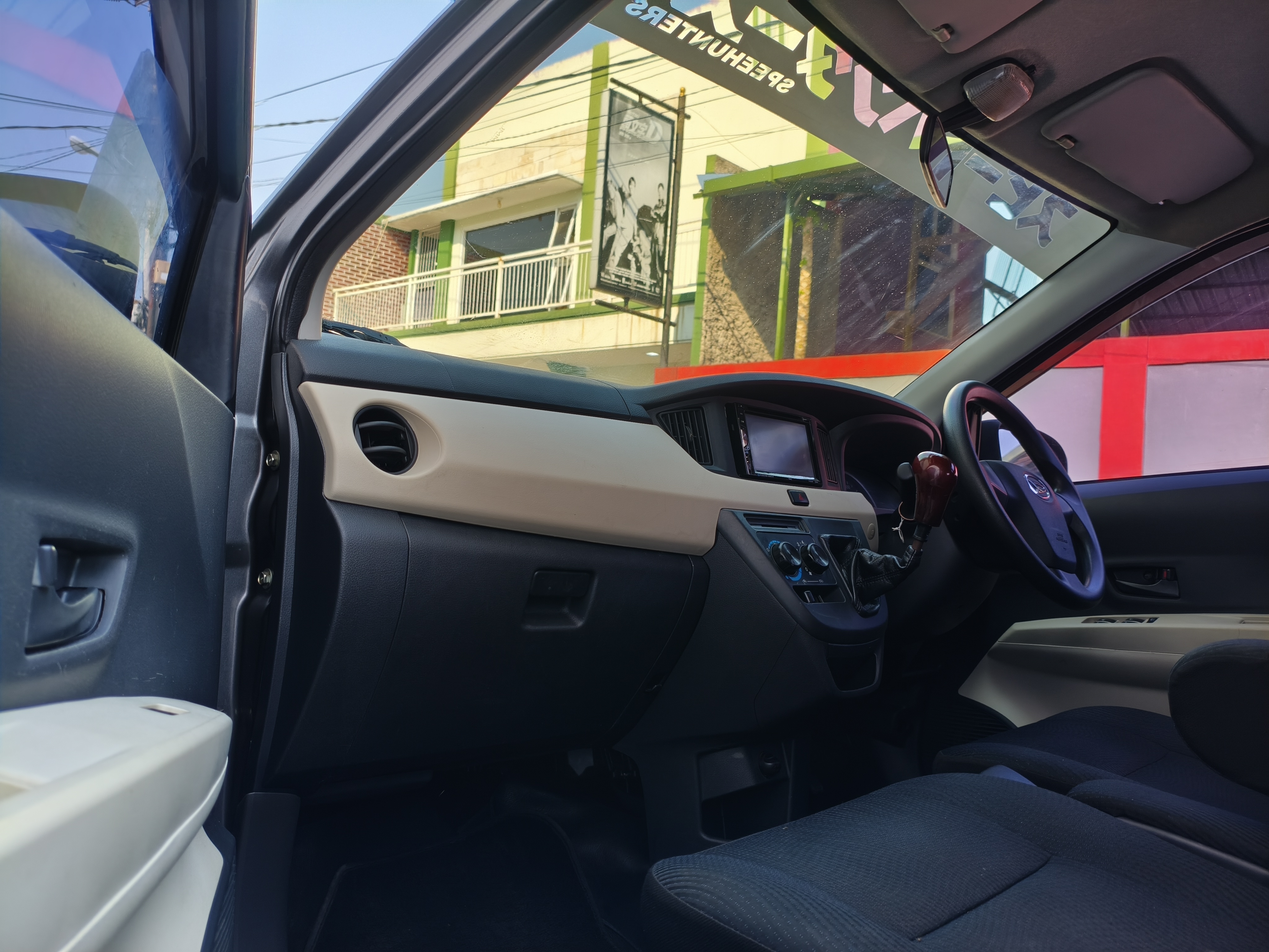 Galeri Mobil