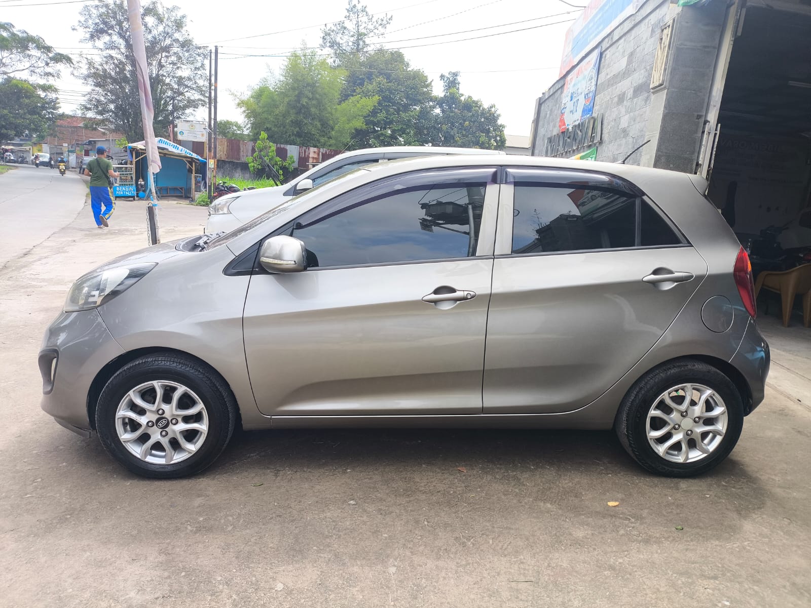 Galeri Mobil