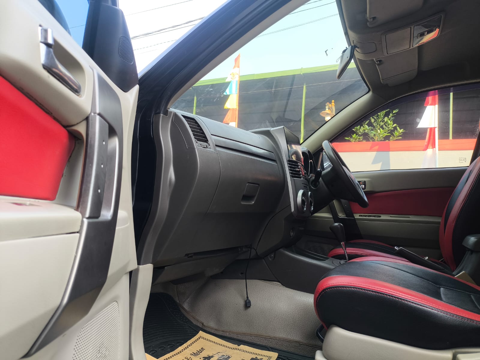 Galeri Mobil