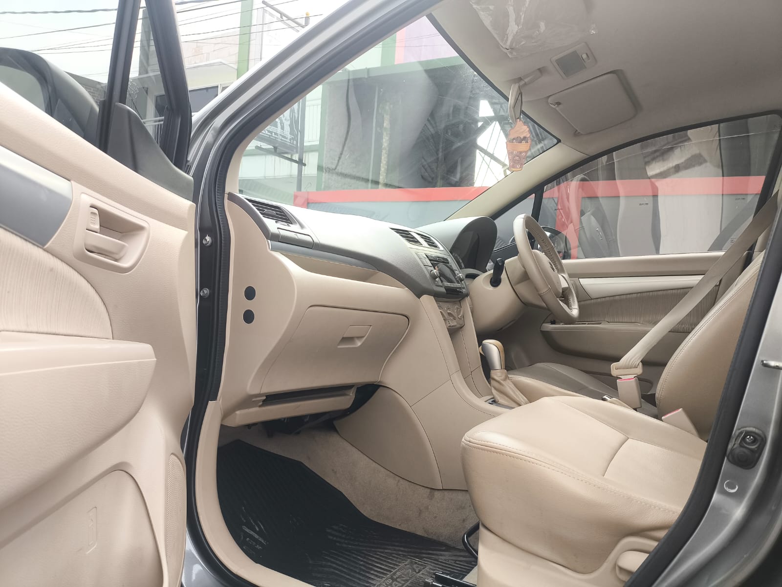 Galeri Mobil