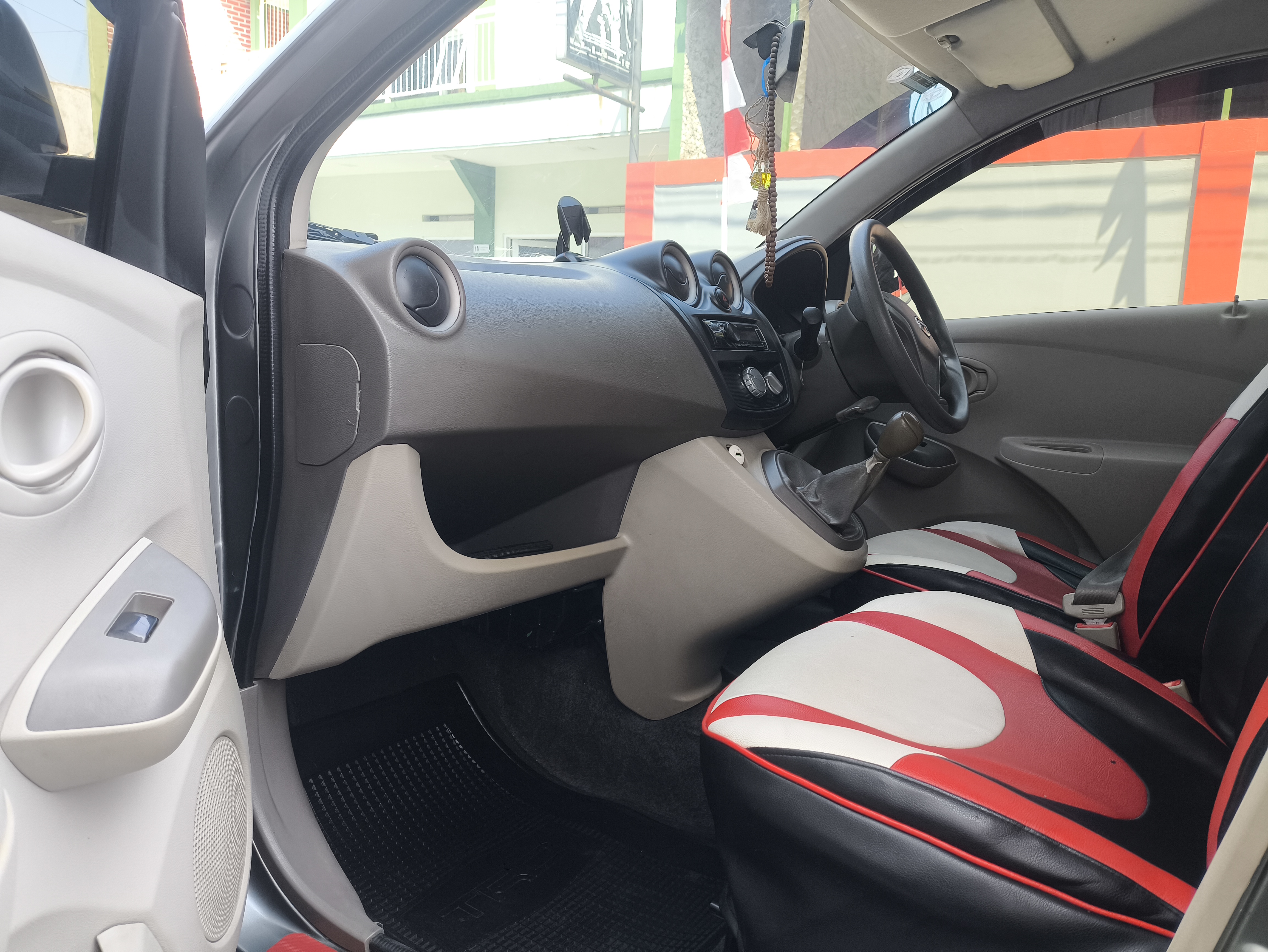 Galeri Mobil