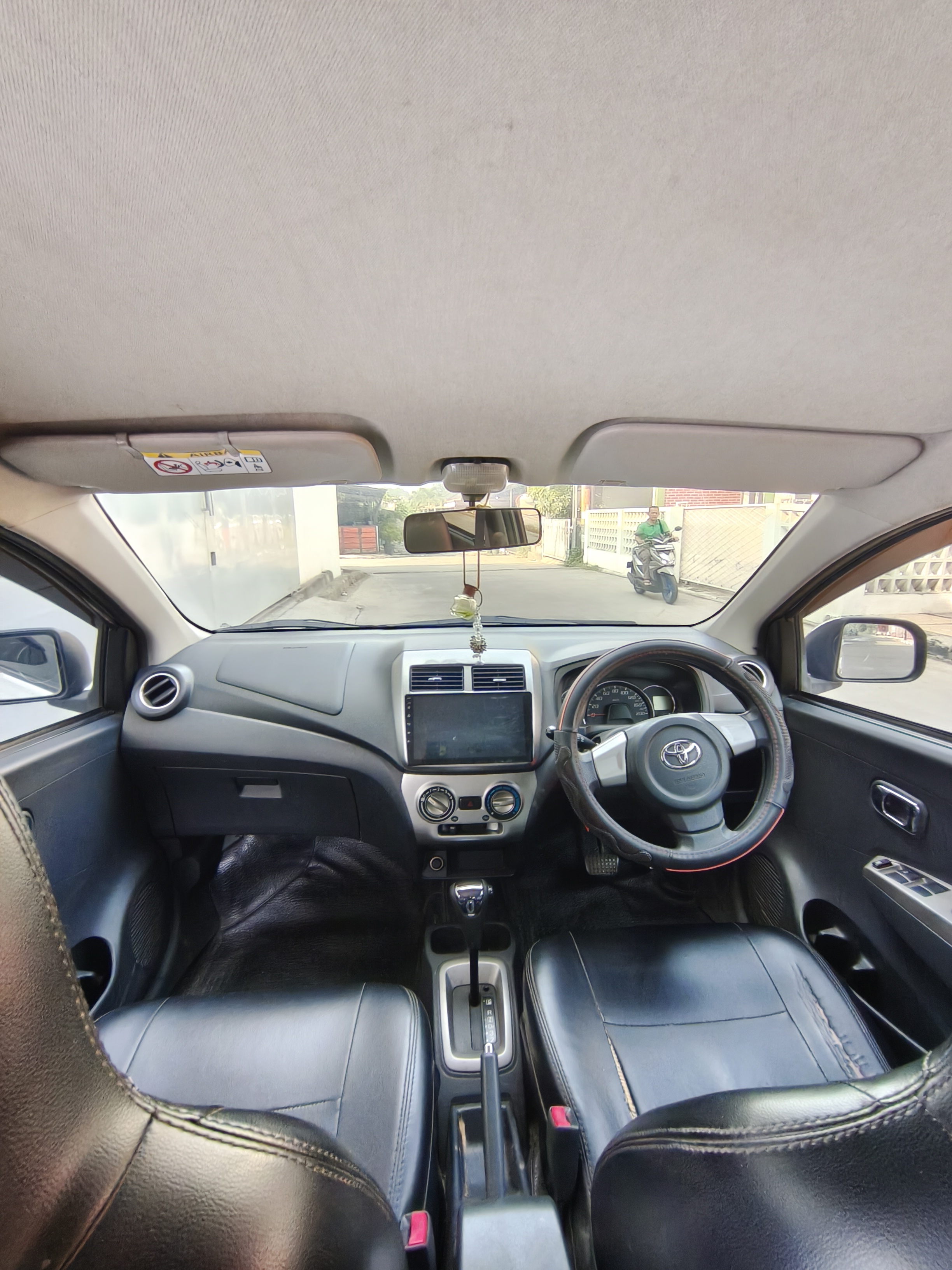 Galeri Mobil