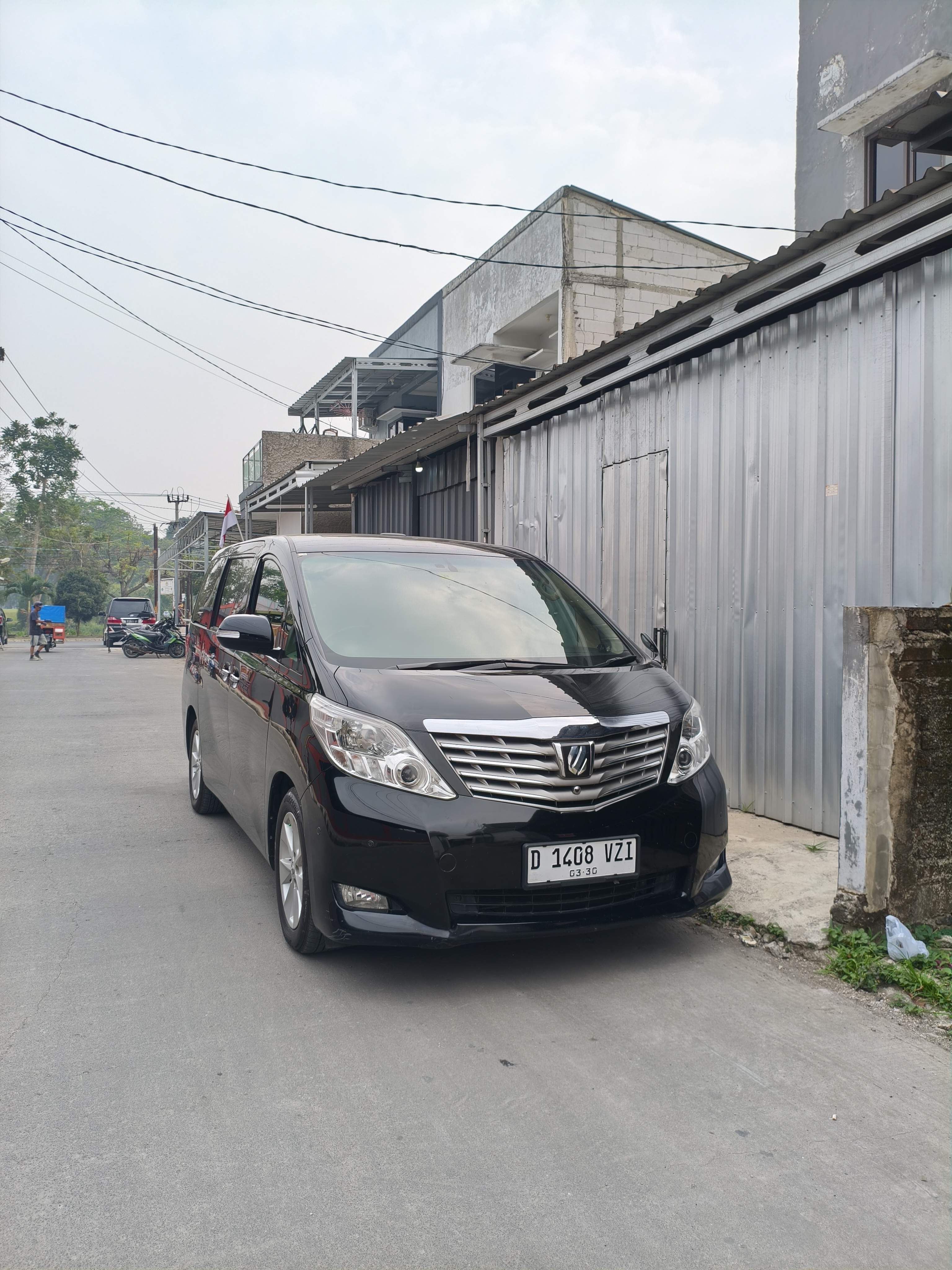 Toyota Alphard G AT CBU premium